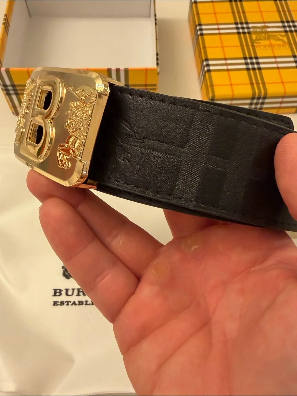 Burberry Reversible Belt – House Check / Black – Gold B Buckle